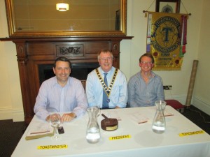 A happy top table with President Jerry Hennessy and Fanahan Colbert(left) and Michael Cronin (Mallow Club) as guest topicsmaster at a recent meeting.